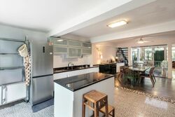Onan Road (D15), Terrace #543054001